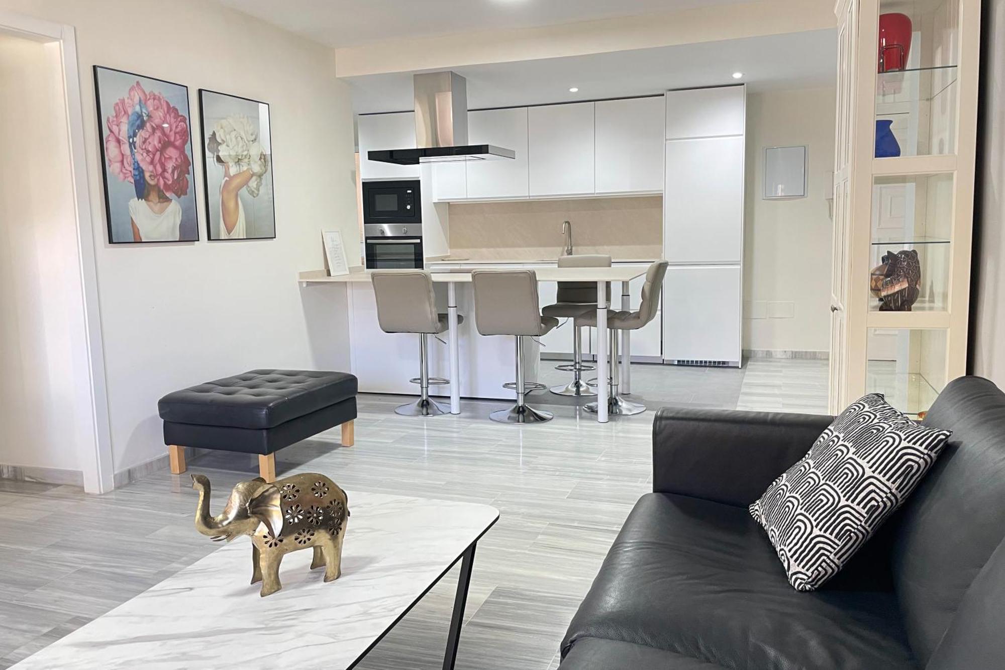 2 Bedroom 2 Bathroom Apartment In The Heart Of Fuengirola With Big Terrace And Free Parking Space Close To Beach Exterior foto