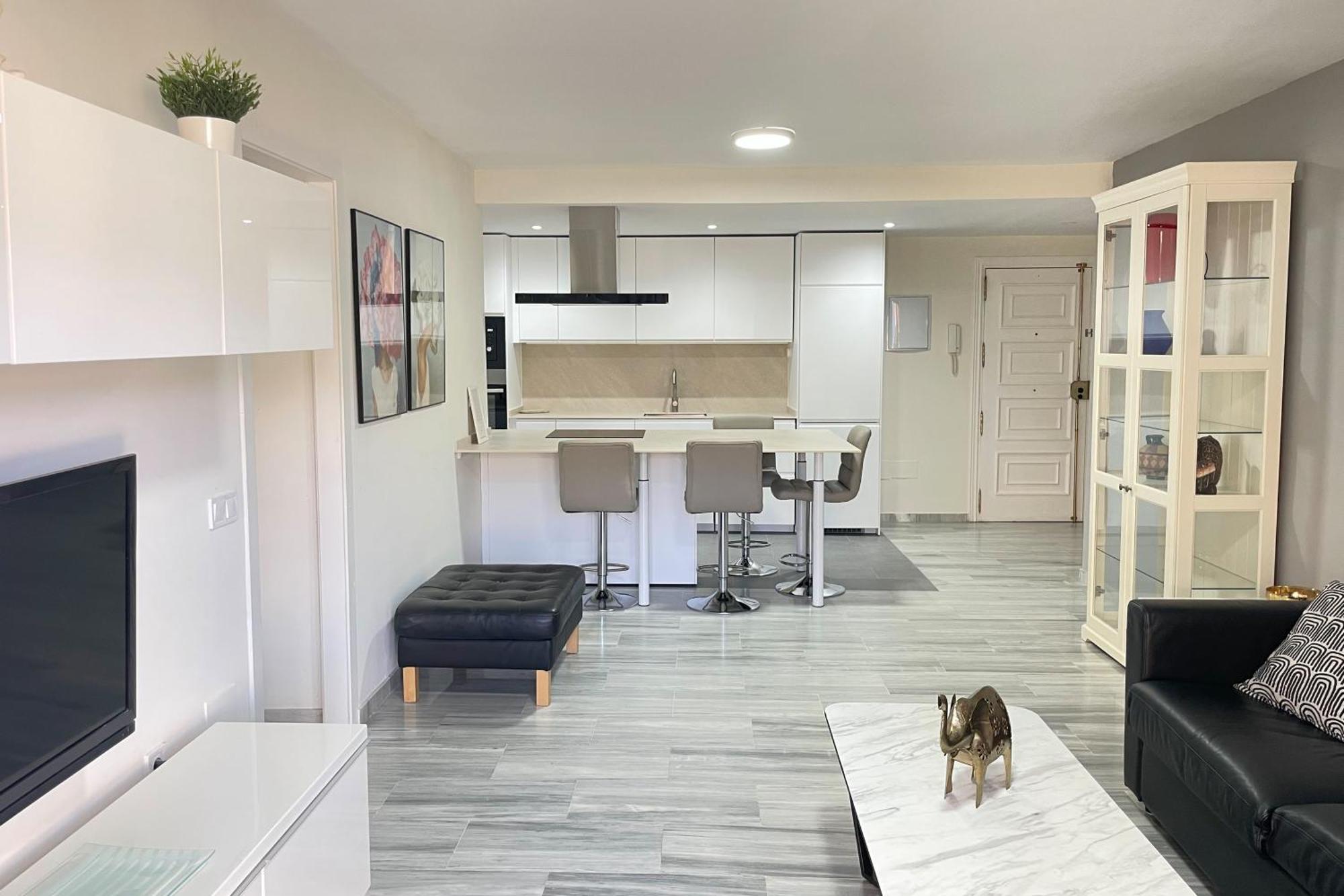 2 Bedroom 2 Bathroom Apartment In The Heart Of Fuengirola With Big Terrace And Free Parking Space Close To Beach Exterior foto
