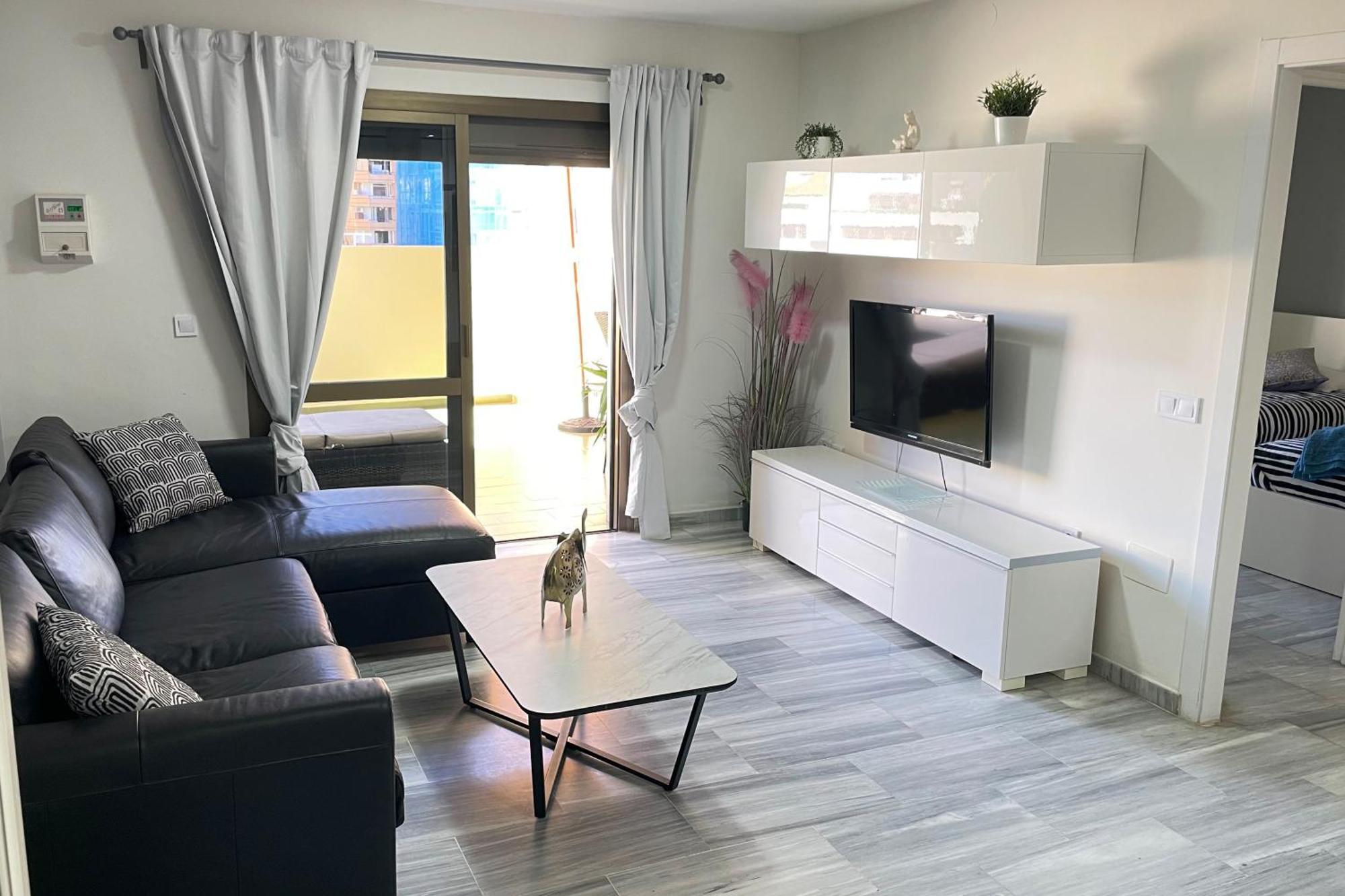 2 Bedroom 2 Bathroom Apartment In The Heart Of Fuengirola With Big Terrace And Free Parking Space Close To Beach Exterior foto